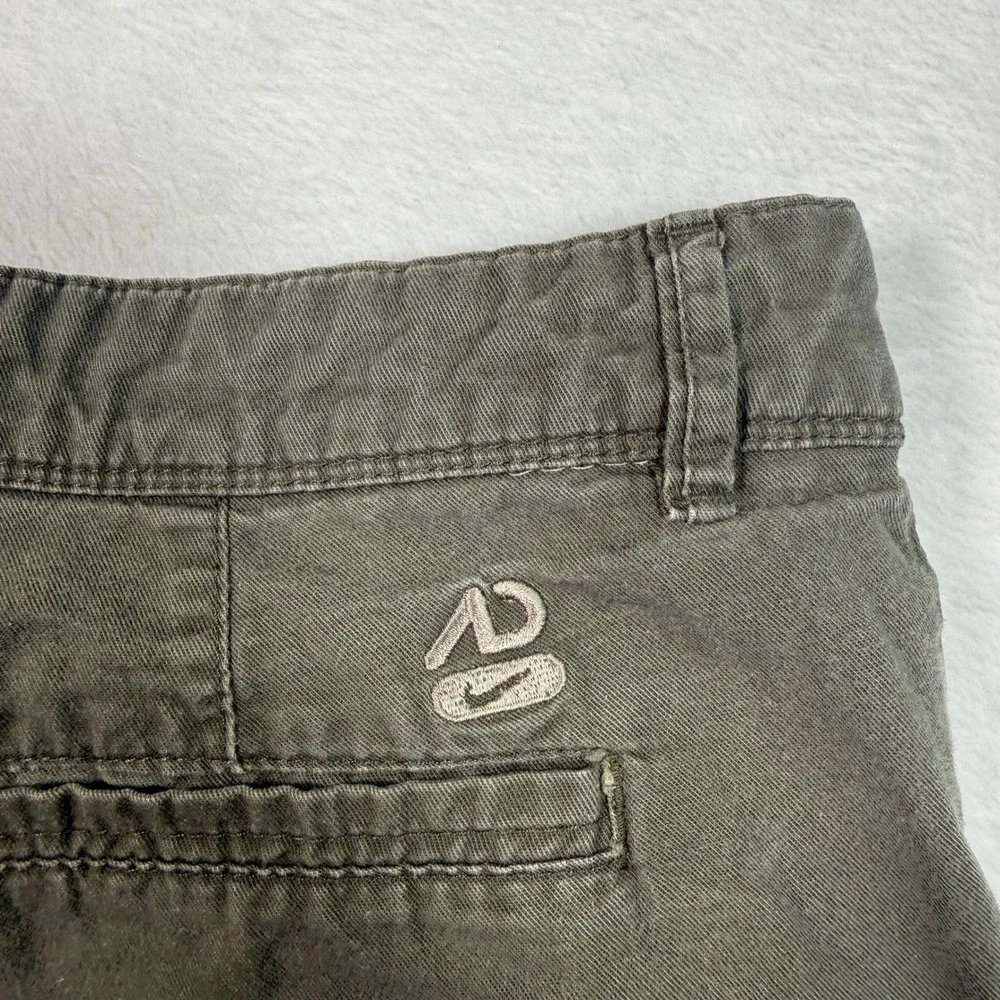 Athletic Dept Shorts Women's Size 6 Olive Green Roll Cuff Casual Chinos‎